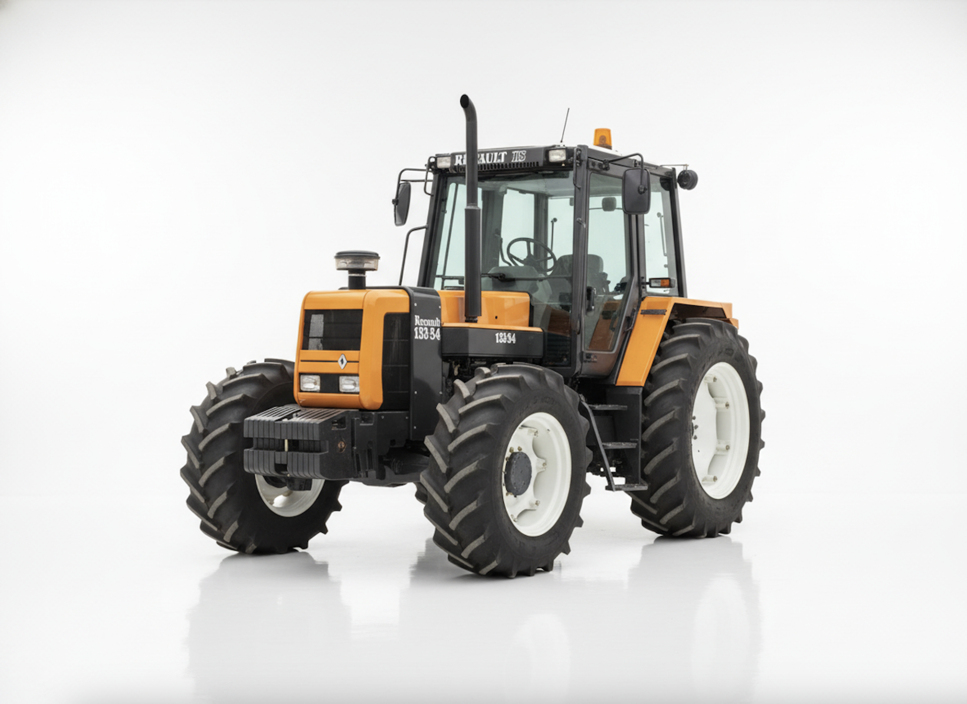 Tracteur : Renault 133-54 TZ